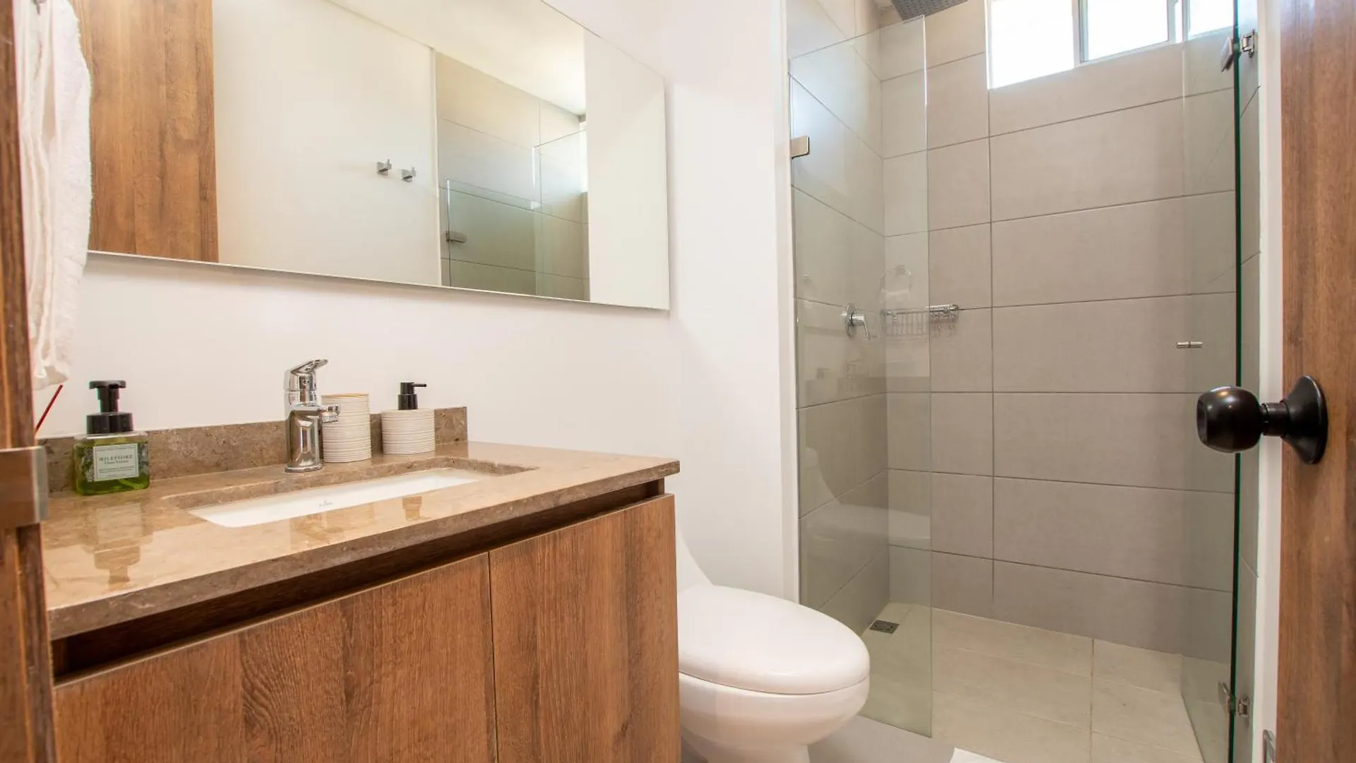 Ambar Roca Suites By Huespedia Santa Marta  Santa Marta (Magdalena)