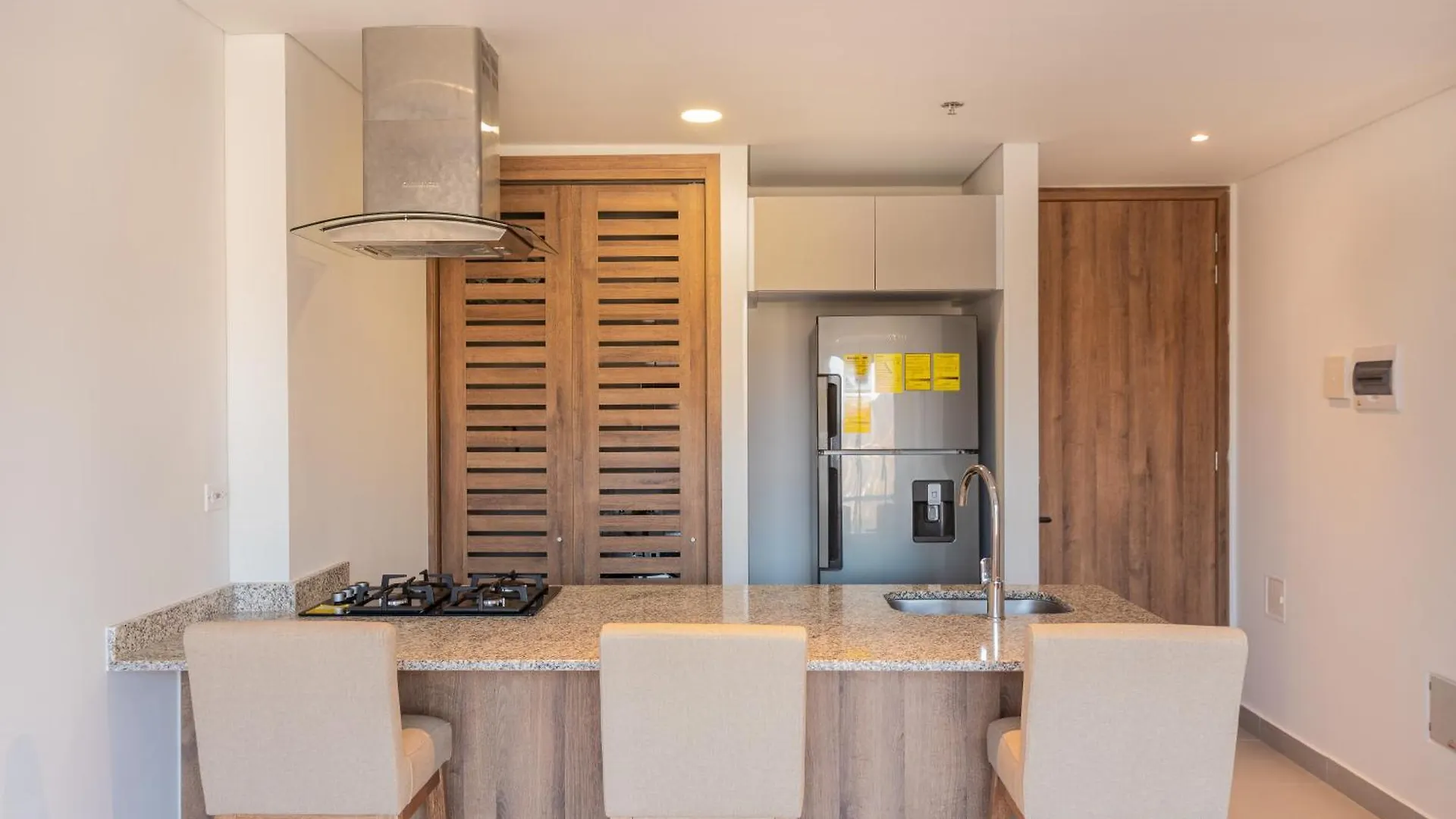 Aparthotel Ambar Roca Suites By Huespedia Santa Marta