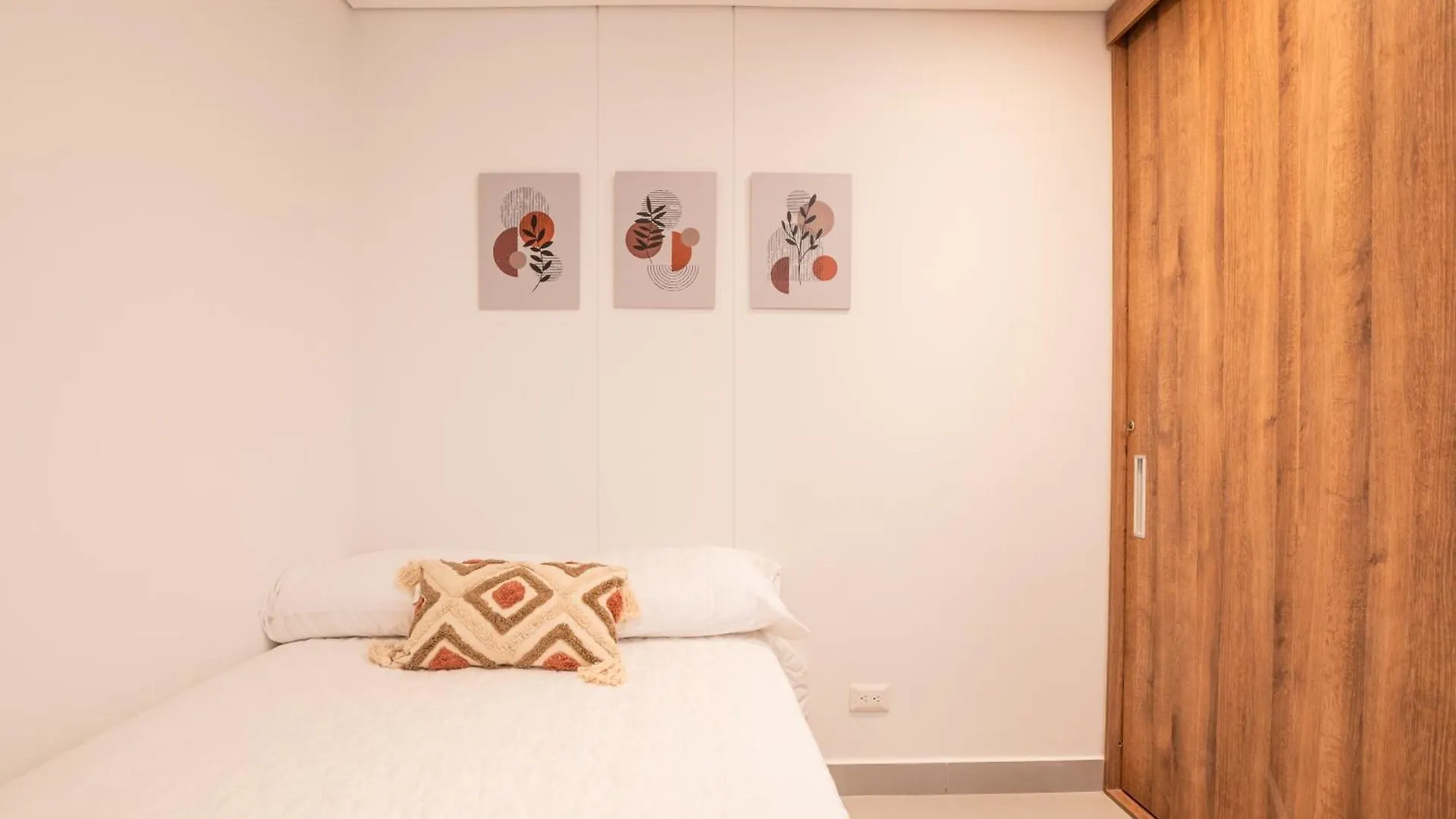 Ambar Roca Suites By Huespedia Santa Marta  Santa Marta (Magdalena)